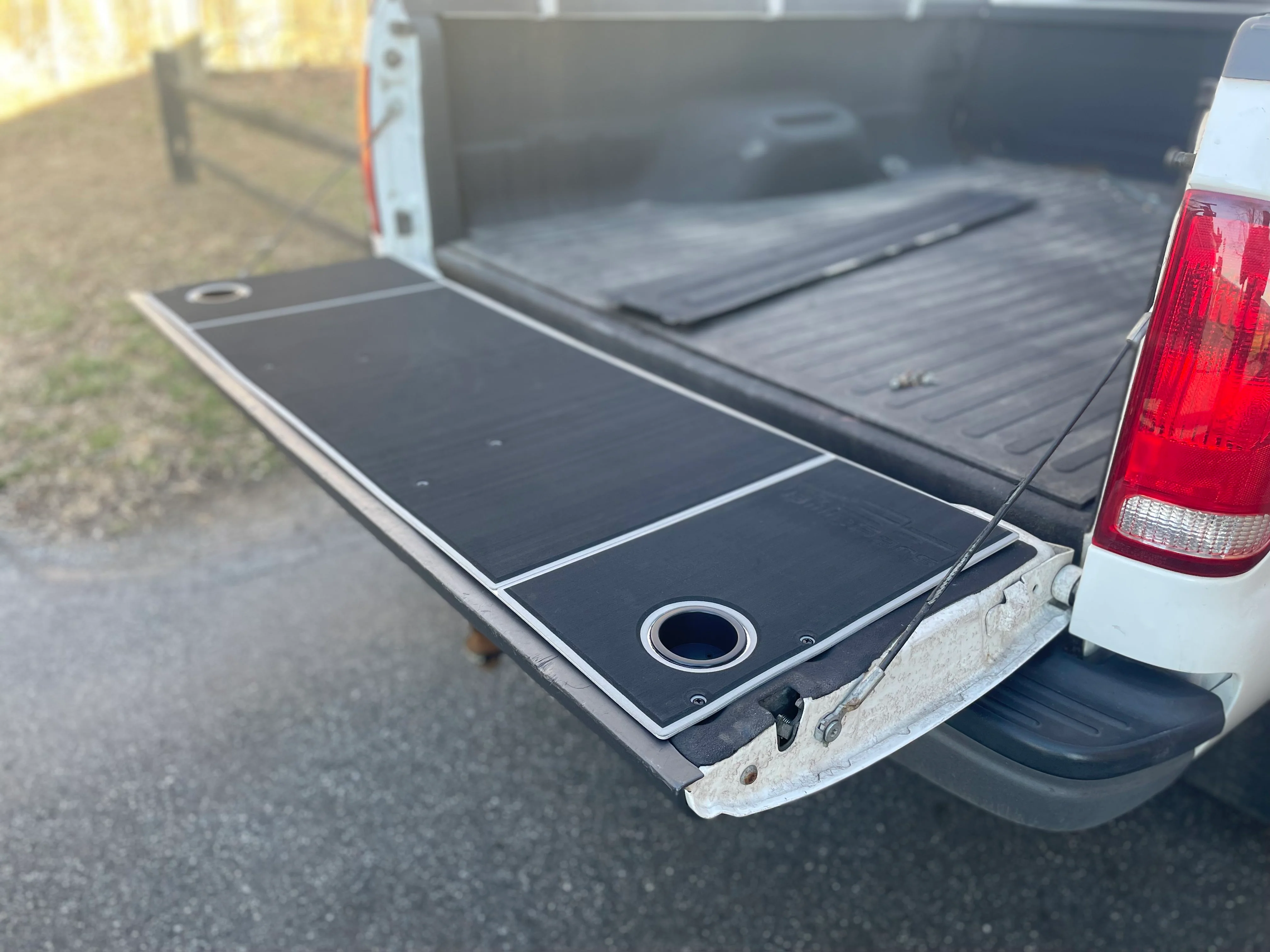 F150 F250 F350 Tailgate Cover (1999-2007) - Image 4