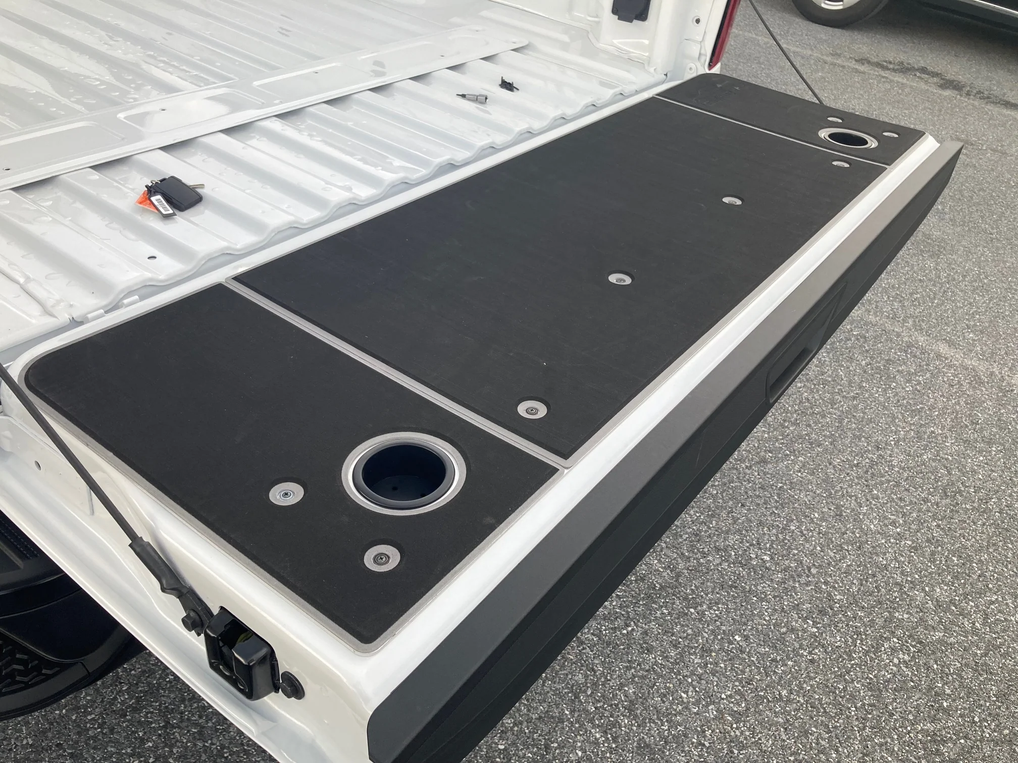 Silverado/Sierra 2500, 3500 Tailgate Cover (2019+) - Image 7