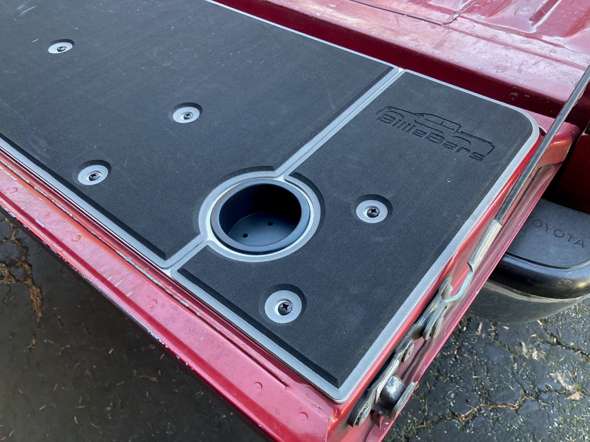 1ST GEN Tacoma Tailgate Cover (1995-2004) - Image 10