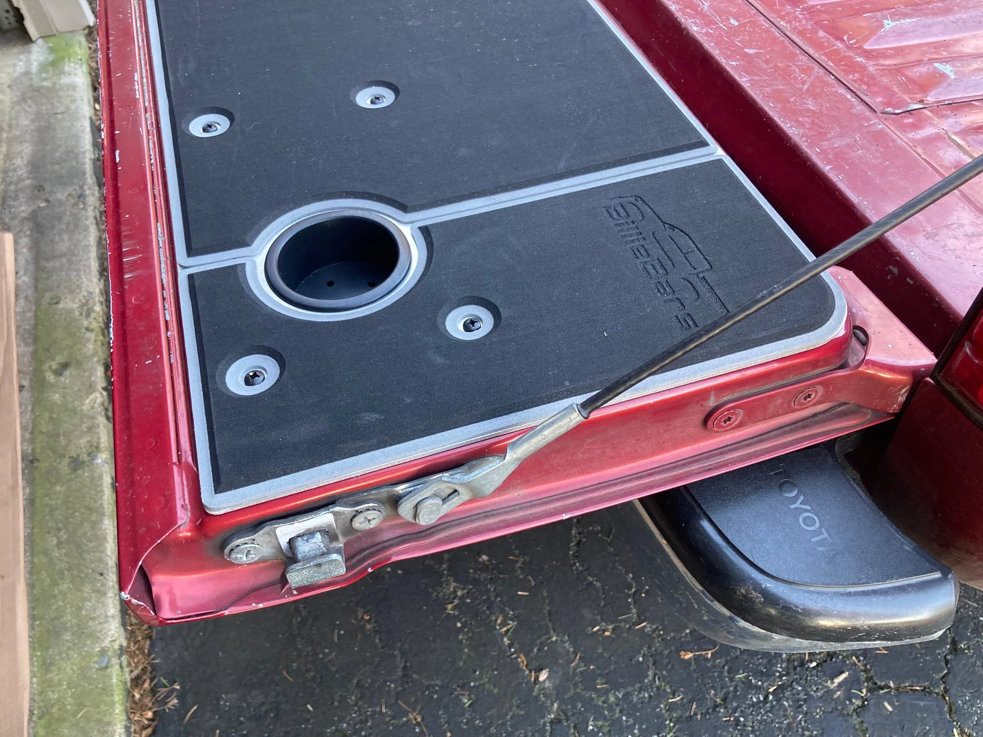 1ST GEN Tacoma Tailgate Cover (1995-2004) - Image 11