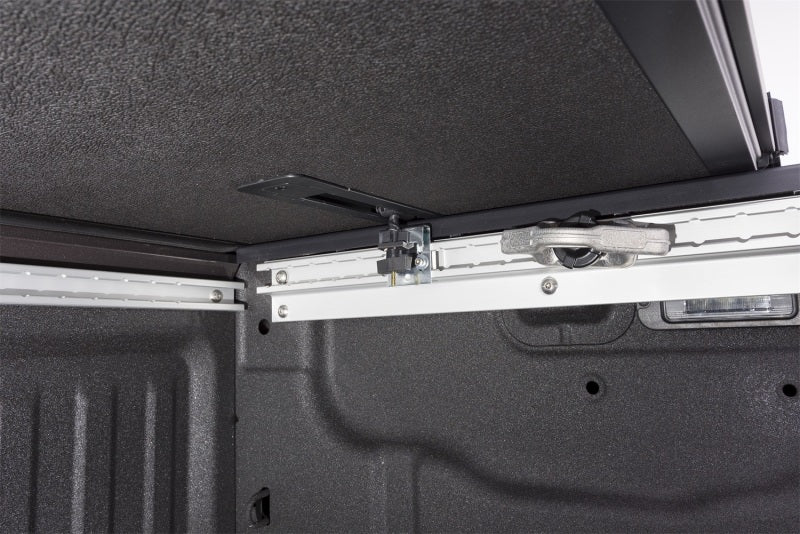 Extang 05-16 Nissan Frontier(5ft Bed) (w/ or w/o Track Sys) (5ft) Solid Fold 2.0 - Image 4
