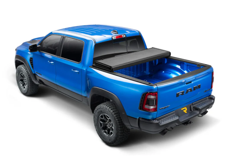 Extang 19-22 Dodge Ram (5ft. 7in. Bed) Solid Fold ALX - Image 4