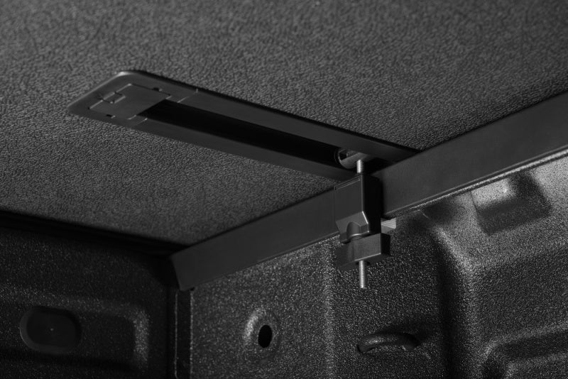 Extang 19-23 Chevy/GMC Silverado/Sierra 1500 (6ft. 7in. Bed) Solid Fold ALX - Image 9