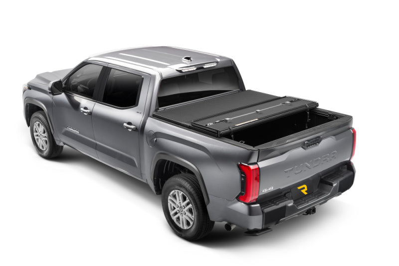 Extang 2024 Toyota Tacoma (5ft Bed) Solid Fold ALX - Image 7