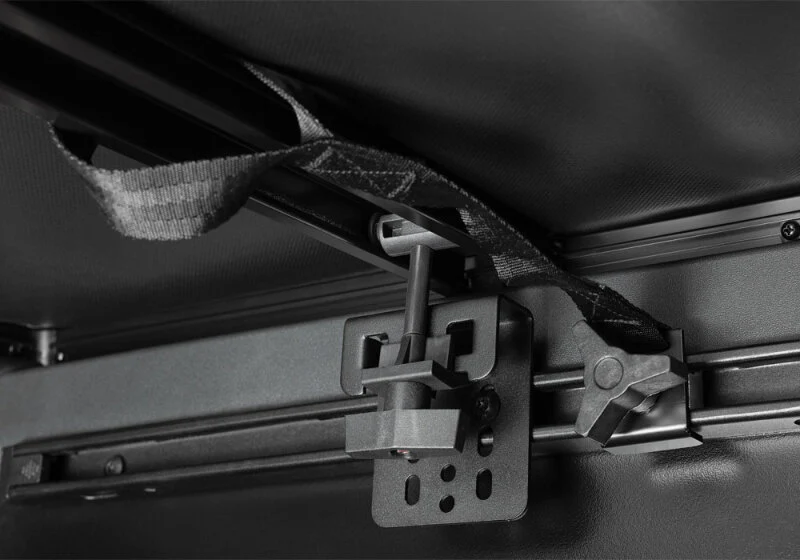 Extang 2024 Toyota Tacoma (5ft Bed) Trifecta e-Series - Image 19