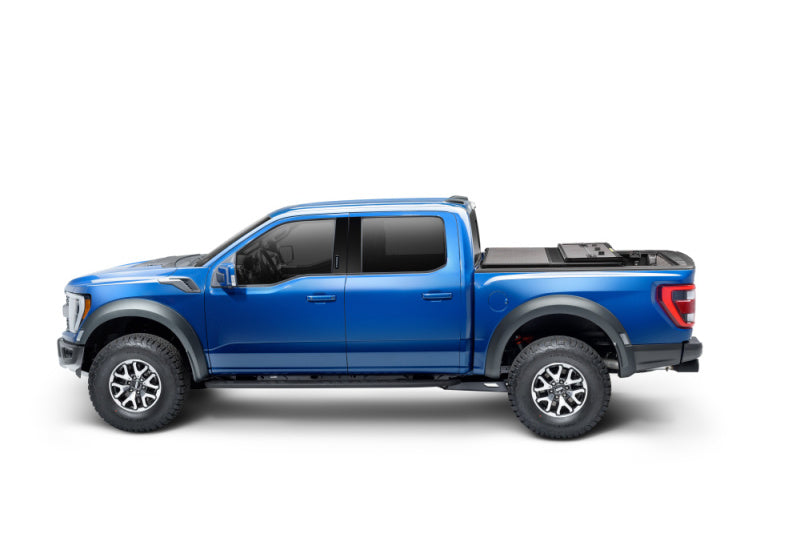 Extang 21-23 Ford F-150 (6ft. 7in. Bed) Solid Fold ALX - Image 4