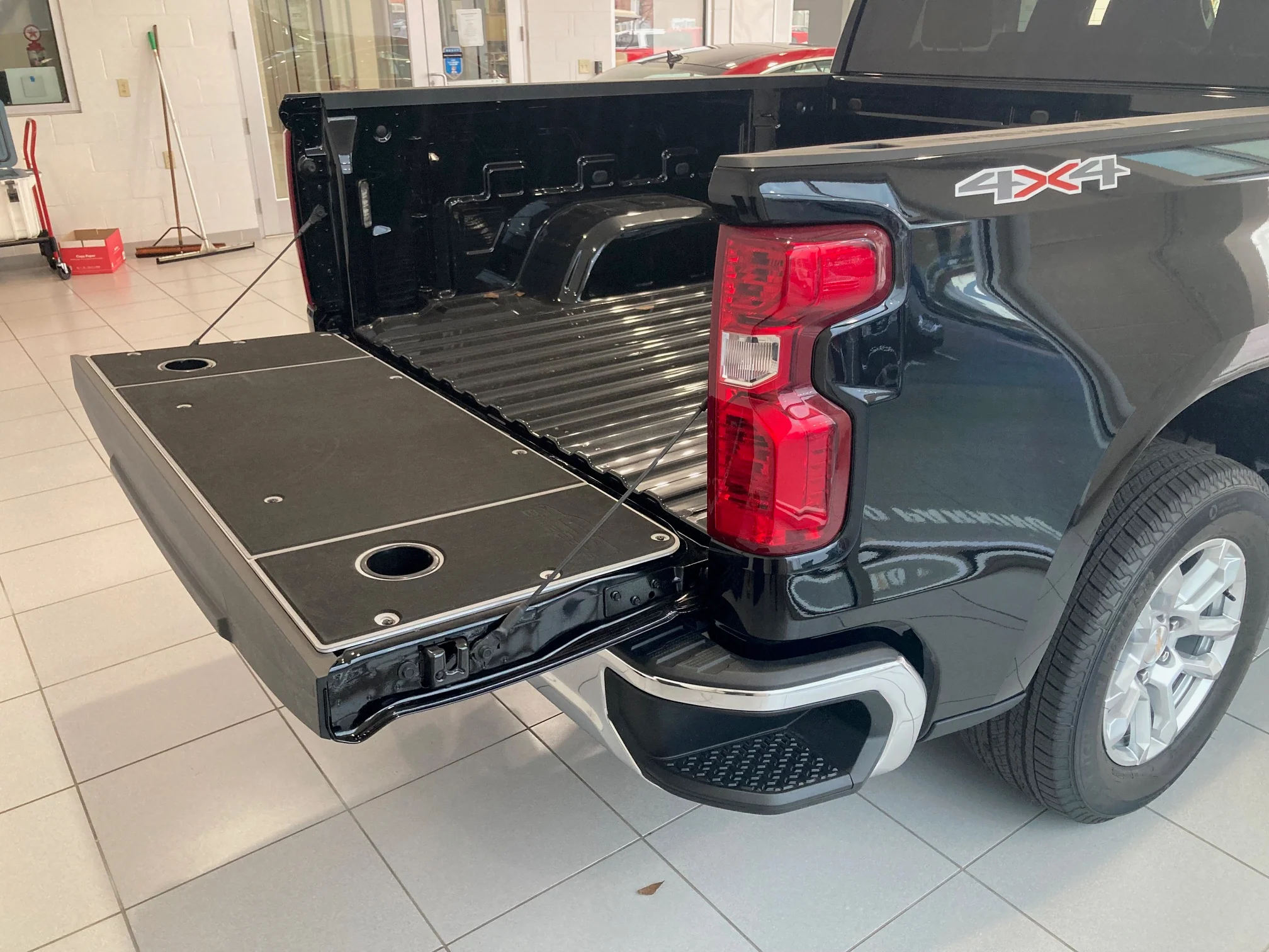 Tailgate Selector - Image 4