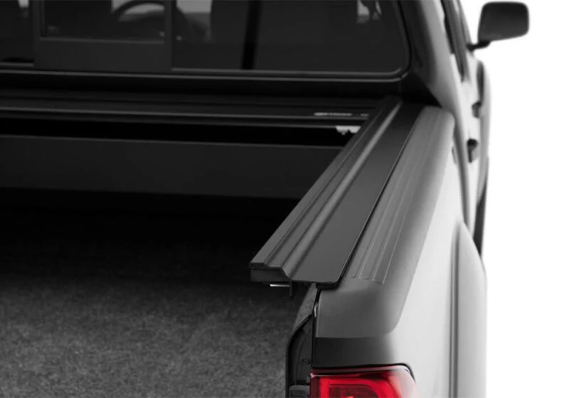 Retrax 05-up Frontier Crew Cab 5ft Bed (w/ or w/o Utilitrack) RetraxPRO MX - Image 11