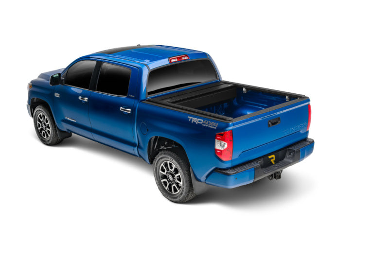 Retrax 07-18 Tundra CrewMax 5.5ft Bed with Deck Rail System RetraxONE XR - Image 3