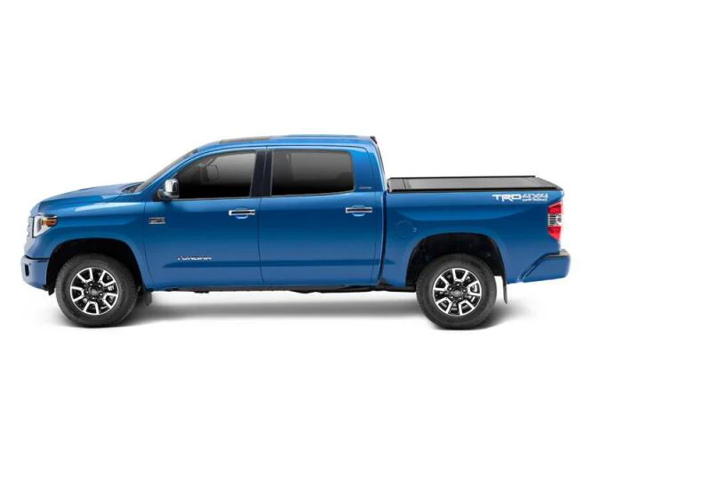 Retrax 07-18 Tundra CrewMax 5.5ft Bed with Deck Rail System RetraxONE XR - Image 9