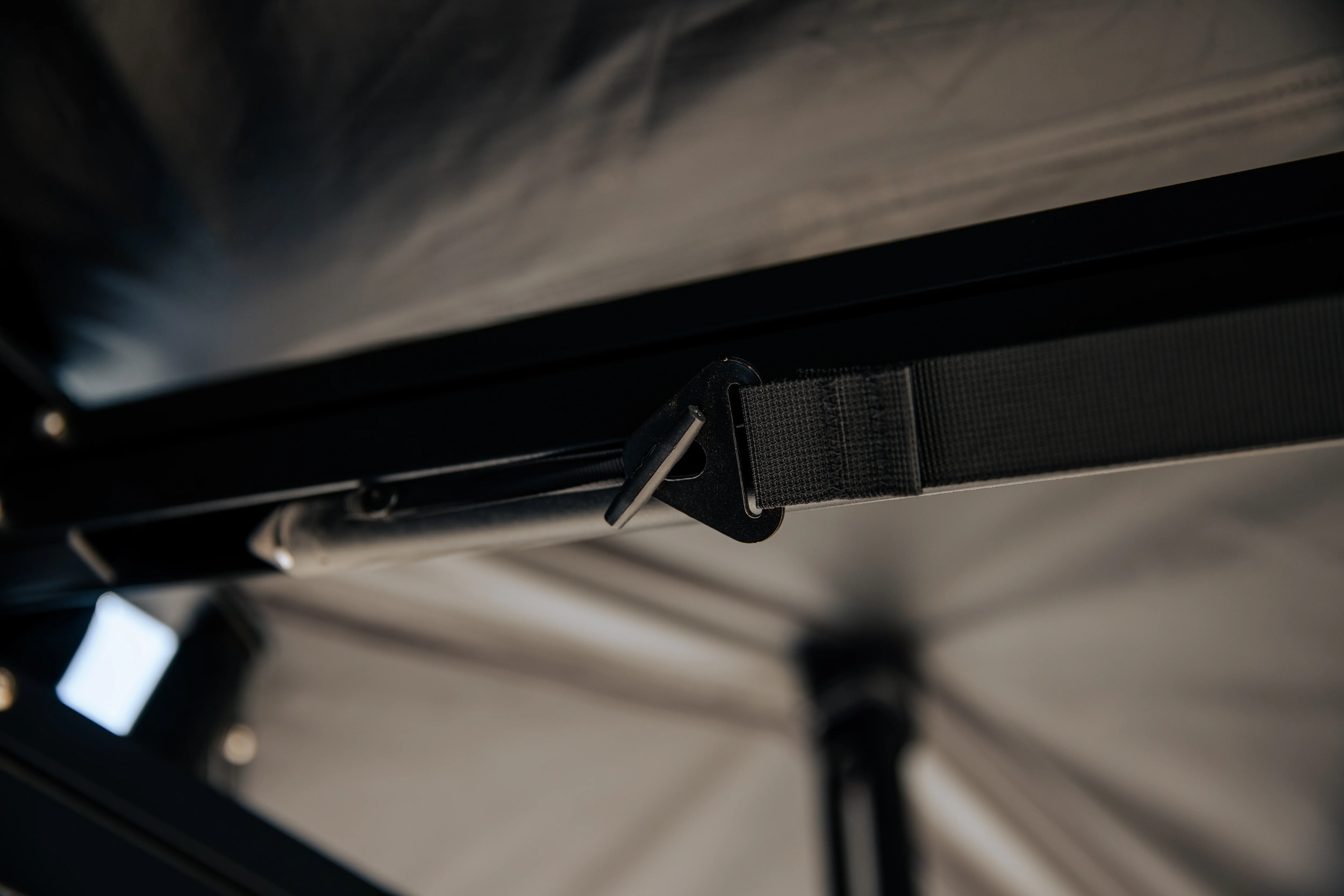 Roam Adventure - ARC 270 AWNING - Image 11