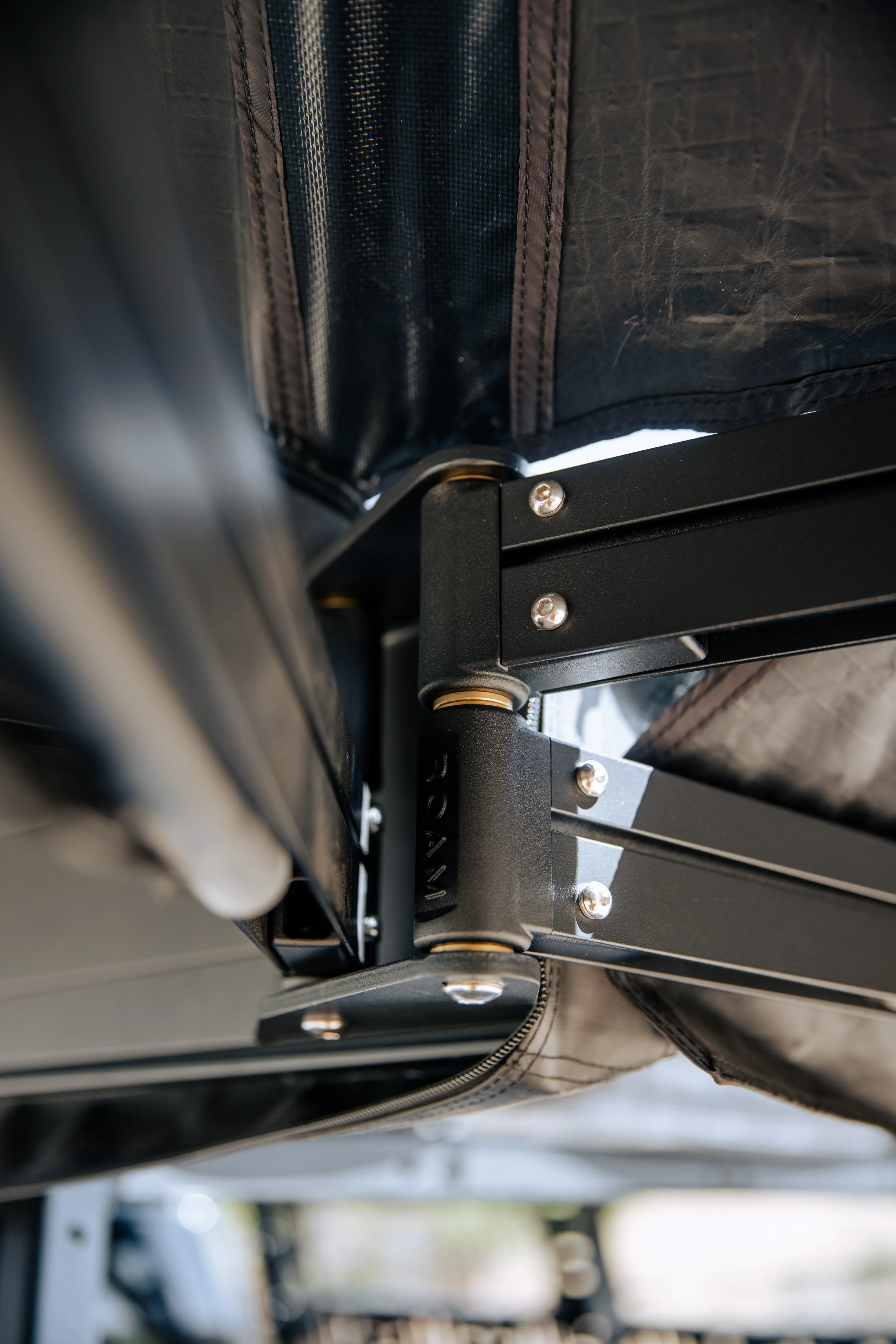 Roam Adventure - ARC 270 AWNING - Image 12