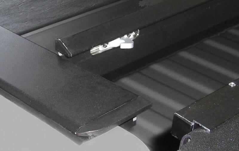 Roll-N-Lock 15-18 Chevy Silverado/Sierra 2500/3500 SB 77-3/8in M-Series Retractable Tonneau Cover - Image 11