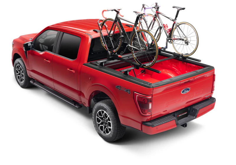 Roll-N-Lock 17-22 Ford Super Duty (81.9in. Bed Length) A-Series XT Retractable Tonneau Cover - Image 3
