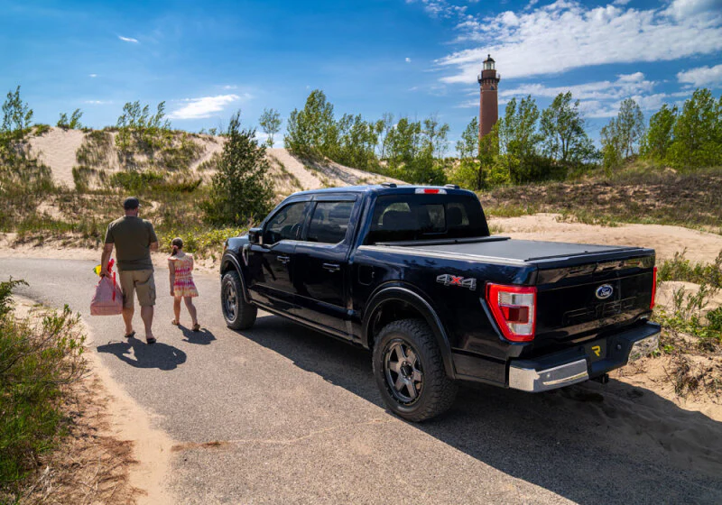 Roll-N-Lock 19-23 RAM 1500 w/o Swing Gate Tailgate SB 76.3in M-Series Retractable Tonneau Cover - Image 18