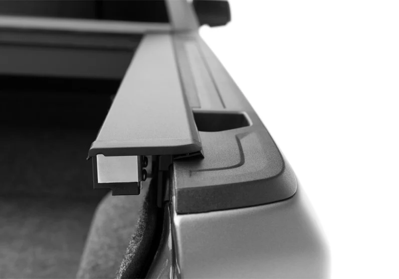 Roll-N-Lock 2019 Chevrolet Silverado 1500 60.5in Bed M-Series Retractable Tonneau Cover - Image 16